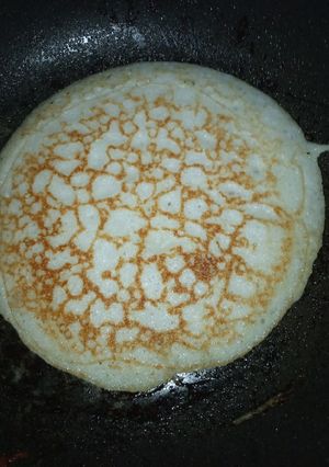 A picture of Sinasir(rice pancake).