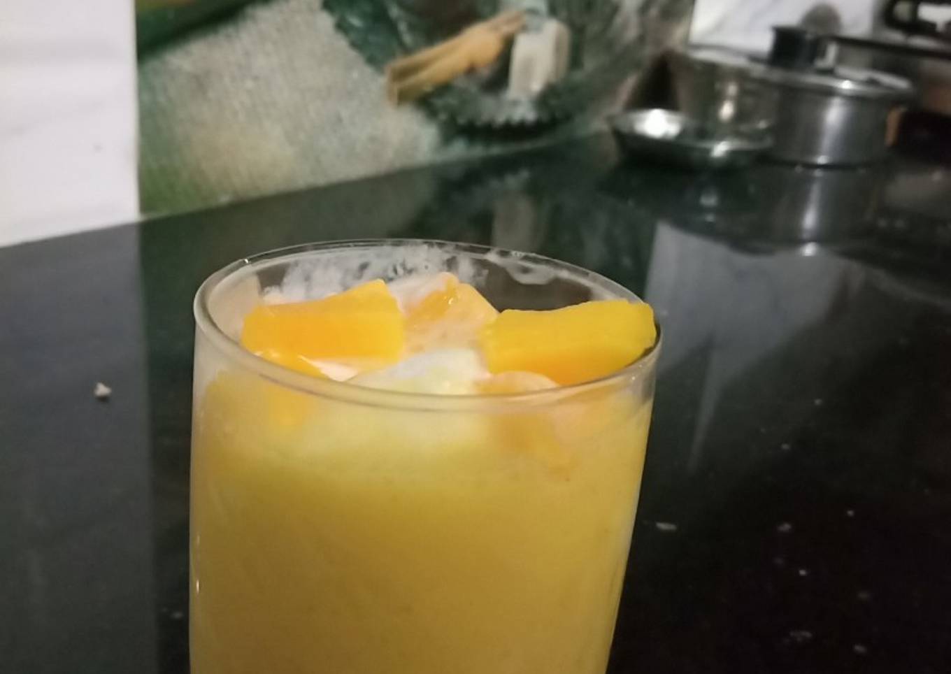 Mango ice cream shake