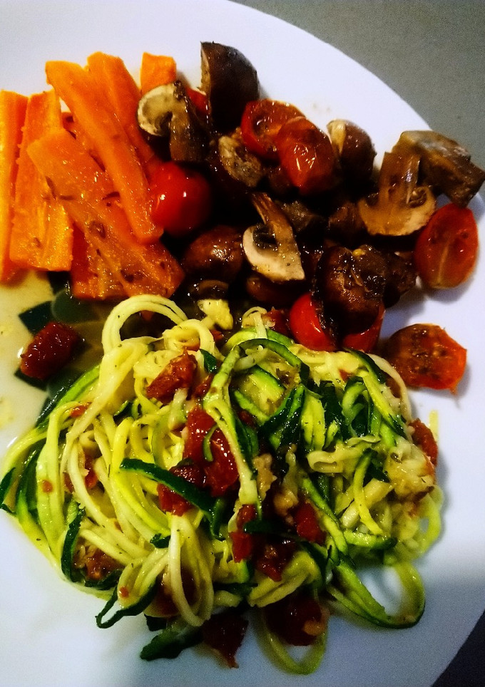 Una foto de Falsos espaguetis con vegetales asados