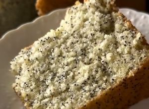 Foto de Bolo de Chia com Limão (Sem Glúten e Sem Lactose)