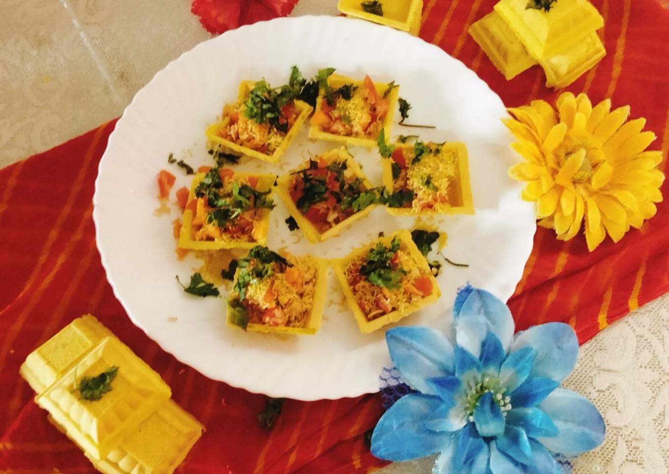 Canapes (indian chat stuffing)