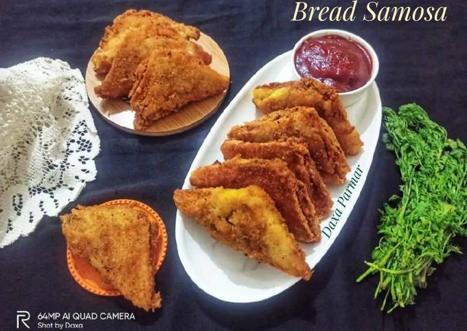 Bread Samosa Recipe by Daxa Parmar - Cookpad