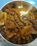 Thịt heo xay xào bí đỏ