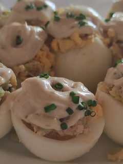 Una foto de Huevos rellenos