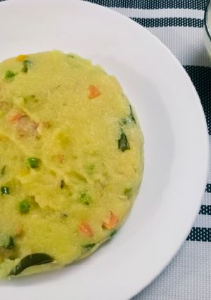 A picture of Rava/Suji khichdi.