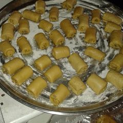 A picture of Mini fish roll.