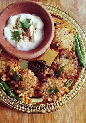 ஜவ்வரிசி வடை (Javvarisi vadai recipe in tamil) செய்முறை முக்கிய புகைப்படம்