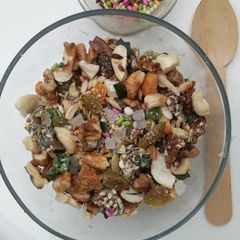 A picture of Flaxseeds Multiseeds & Dryfruits pan Mukhwas.
