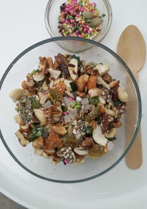 A picture of Flaxseeds Multiseeds & Dryfruits pan Mukhwas.