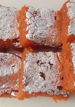 A picture of Tomato barfi.