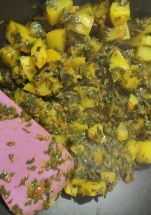 आलू मेथी (Aloo methi recipe in hindi) रेसिपी मुख्य फोटो