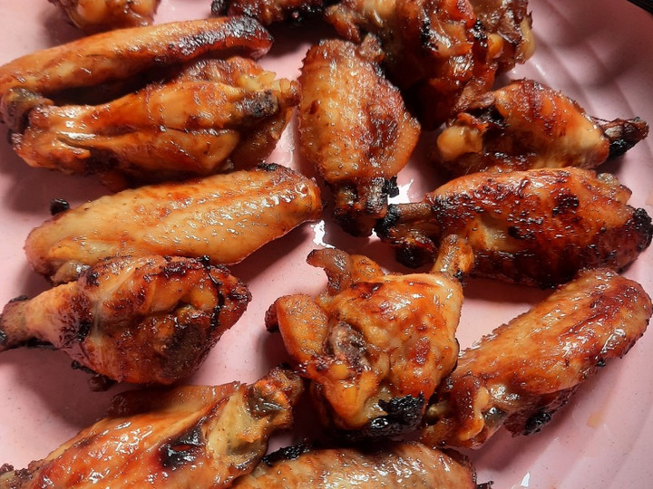 Bagaimana Menyiapkan Spicy wings, Lezat Sekali