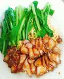 Ăn sáng với mì khô xá xíu