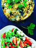 Bacalhau à Braz e salada de queijo feta, morango e couve pak Choi