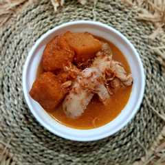 Gulai Ayam Krecek রেসিপির প্রধান ছবি