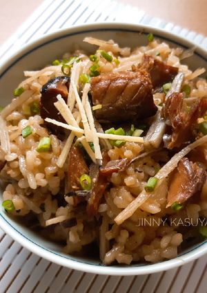 รูปของ ข้าวหุงปลาซาบะกระป๋อง (サバ缶炊き込みご飯)