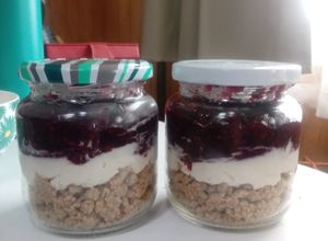 Una foto de Postre de 3 capas
