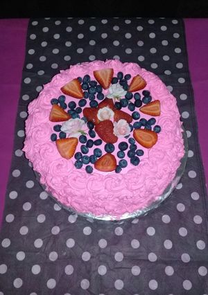 Una foto de Torta de cumple para mis 27 🎂😋😊