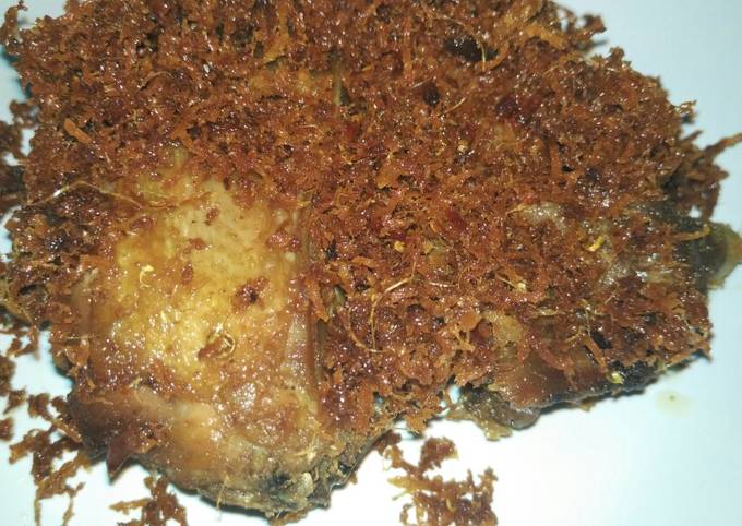 Resep Ayam serundeng kelapa lengkuas, Enak Banget