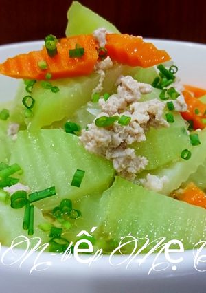 Hình của món Canh susu cà rốt nấu thịt băm.