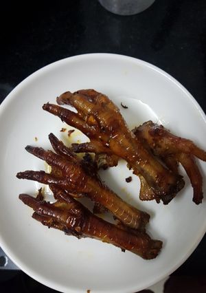 Hình của món Chân gà nướng.