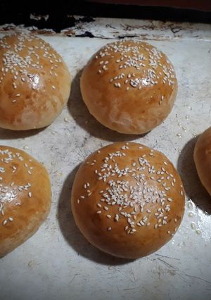 Una foto de Pan para hamburguesa 🍔 esponjoso 😋