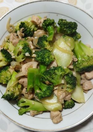 Foto resep #135. Brocoly Cah Ayam