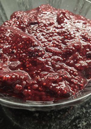 Una foto de Mermelada de frutos del bosque y chía. (Receta sin azúcar)