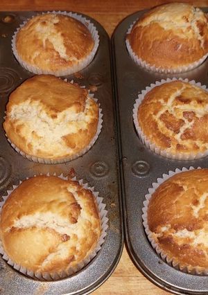 A picture of My jam filled vanilla muffins.
