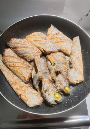 A picture of Fried Ribbon Fish or Silver Espada.