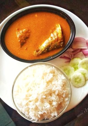 A picture of Fish curry.