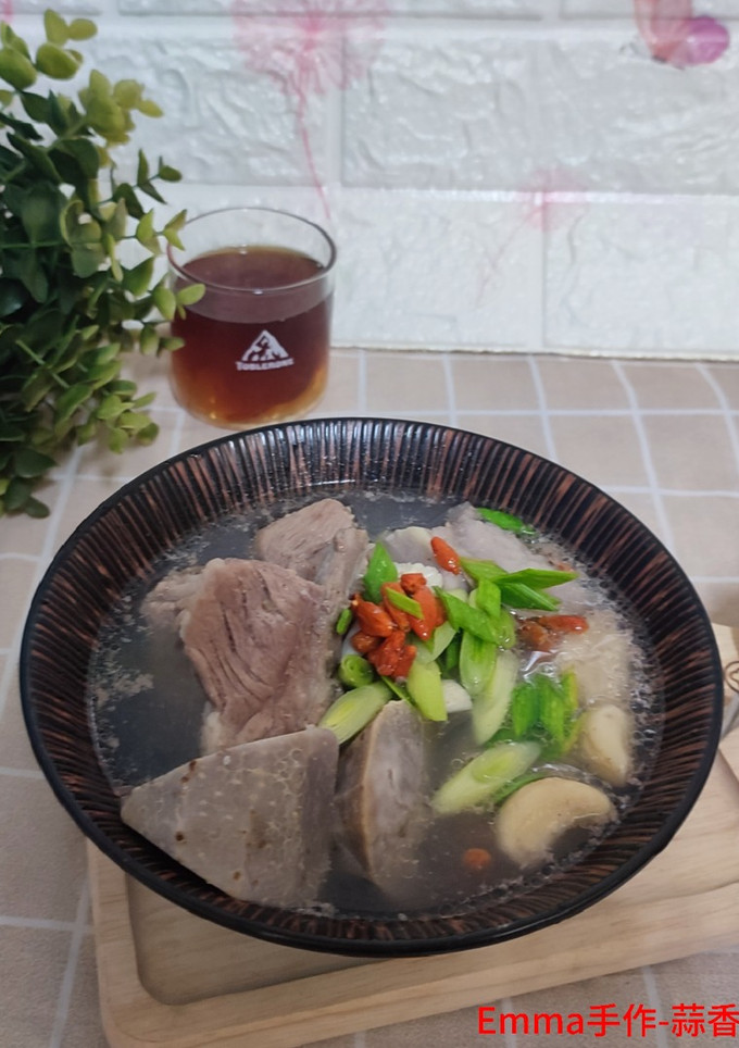 蒜香芋頭排骨 的食譜成品照片