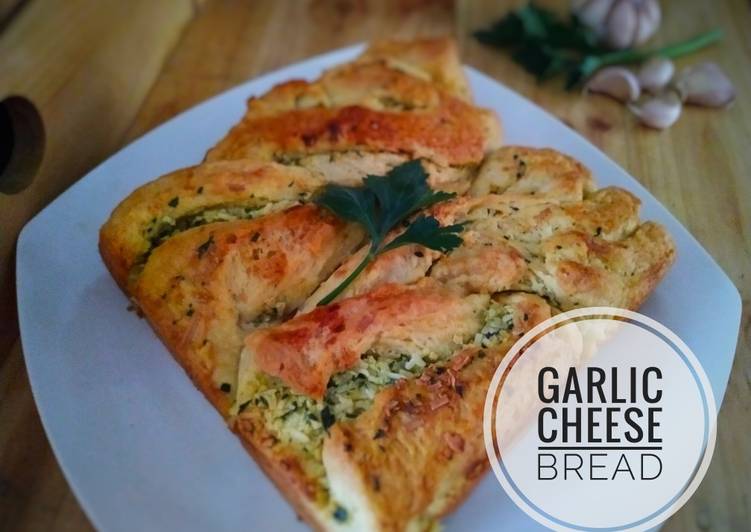 Garlic Cheese Bread