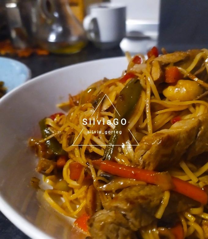 Foto principal de Chow mien de ternera y verduras
