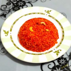 A picture of Beetroot Pulao.