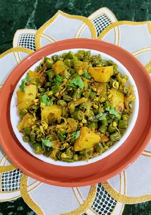 A picture of Fresh Beans, Sprouts, Potatoes Stir-fry.