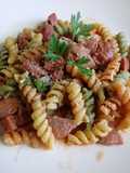 Tirabuzones con chorizo