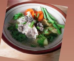 Praktis Memasak Sop buntut Gurih Mantul