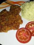 Carne apanada y puré de papas