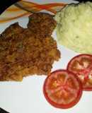 Carne apanada y puré de papas