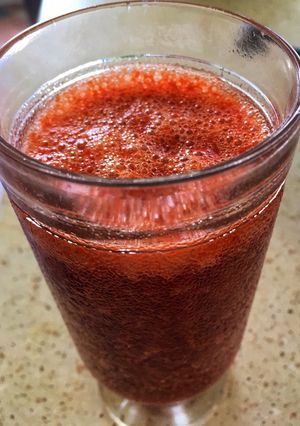 Méregtelenítő céklás-répás-narancsos smoothie recept fotója