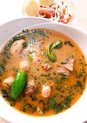 A picture of Arvi Gosht ka salan.