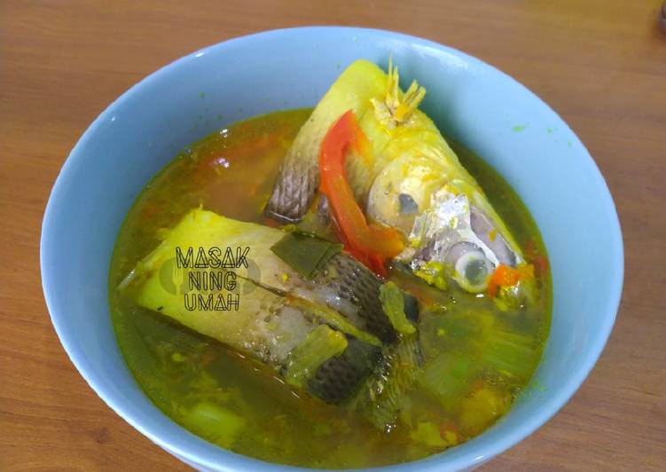 Cara Gampang Menyiapkan Ikan bandeng kuah kuning asam manis yang Enak