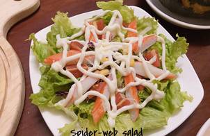 Salad thanh cua phong cách Halloween
