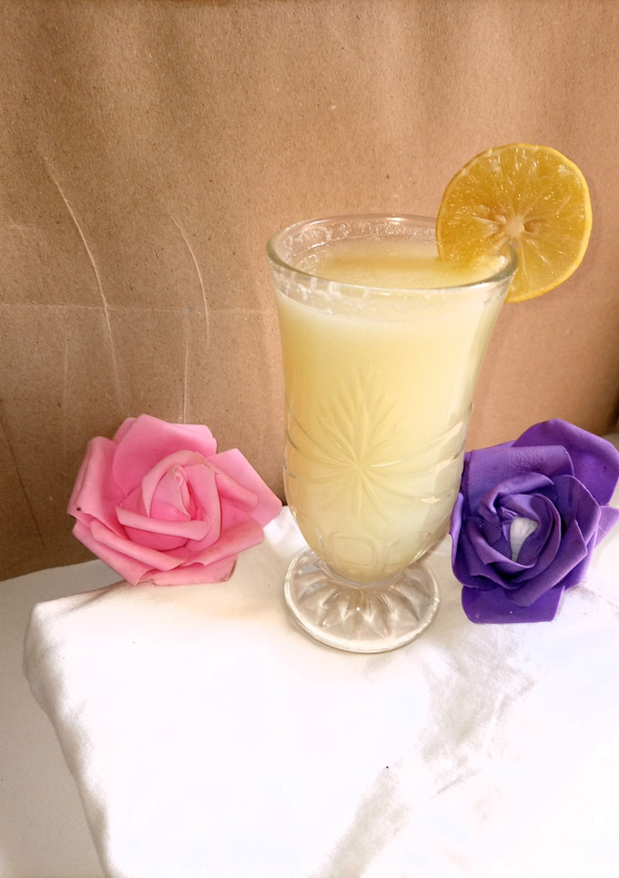 A picture of Cucumber lemonade.