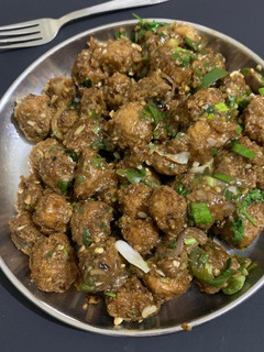 વેજ મંચુરિયન (Veg. Manchurian Recipe In Gujarati) રેસીપી મુખ્ય ફોટો