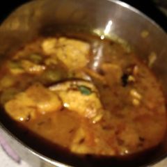 A picture of Matar paneer.