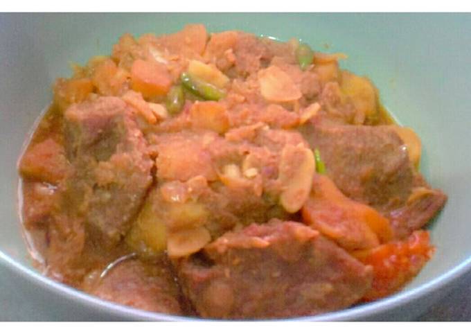 Lapis Daging