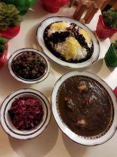 عکسی از دستور 🐔فسنجون با سینه مرغ🐔