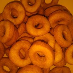 A picture of Cinnamon Doughnuts #4weeks challenge.